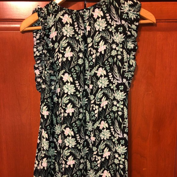 Kaari Blue Black Floral Top Size Small NWT - Picture 3 of 4